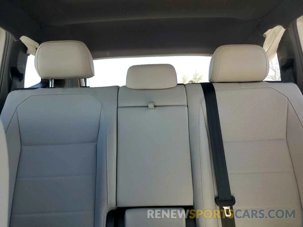 10 Photograph of a damaged car 3VV3B7AX8LM177572 VOLKSWAGEN TIGUAN 2020