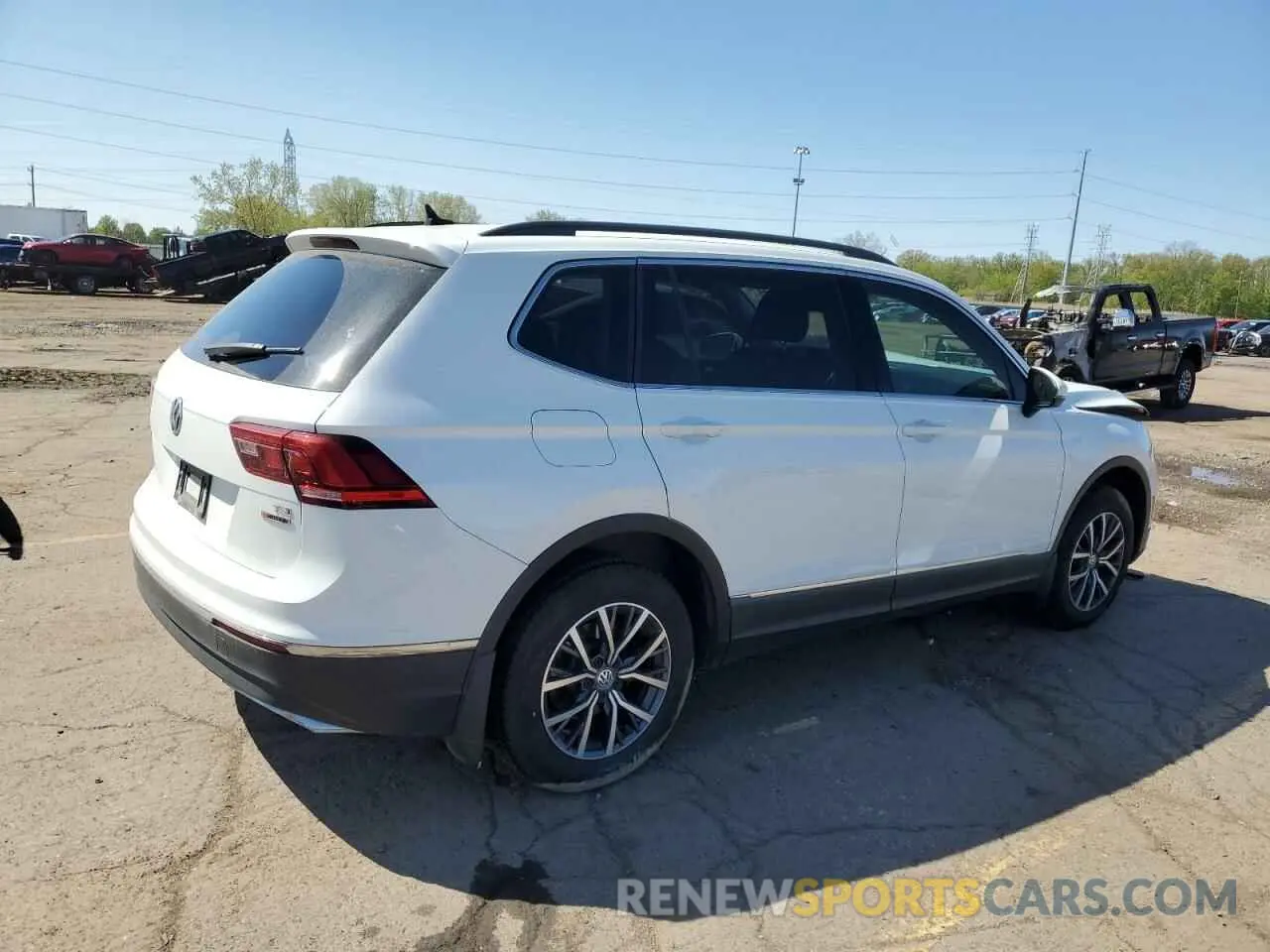 3 Photograph of a damaged car 3VV3B7AX9LM071888 VOLKSWAGEN TIGUAN 2020