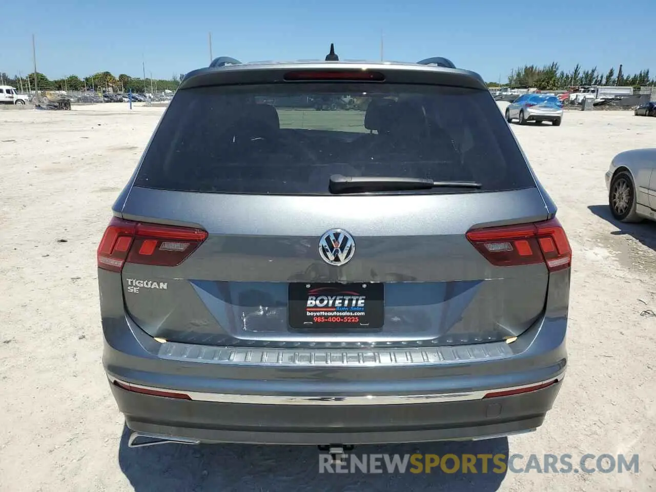 6 Photograph of a damaged car 3VV3B7AX9LM083040 VOLKSWAGEN TIGUAN 2020