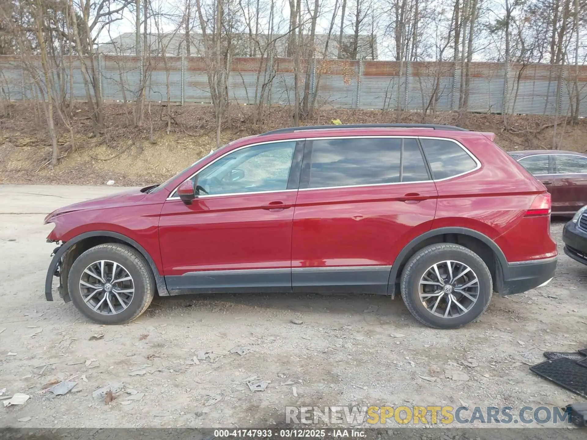 15 Photograph of a damaged car 3VV3B7AX9LM101116 VOLKSWAGEN TIGUAN 2020