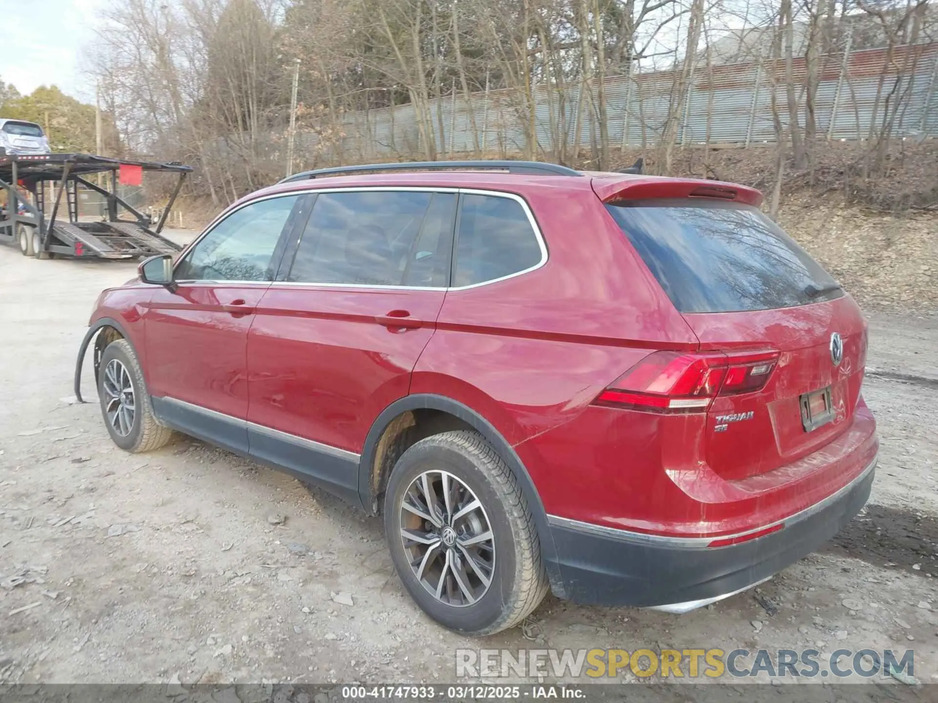 3 Photograph of a damaged car 3VV3B7AX9LM101116 VOLKSWAGEN TIGUAN 2020
