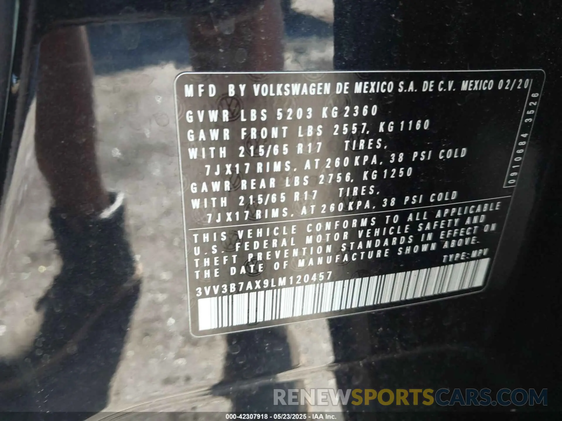 9 Photograph of a damaged car 3VV3B7AX9LM120457 VOLKSWAGEN TIGUAN 2020