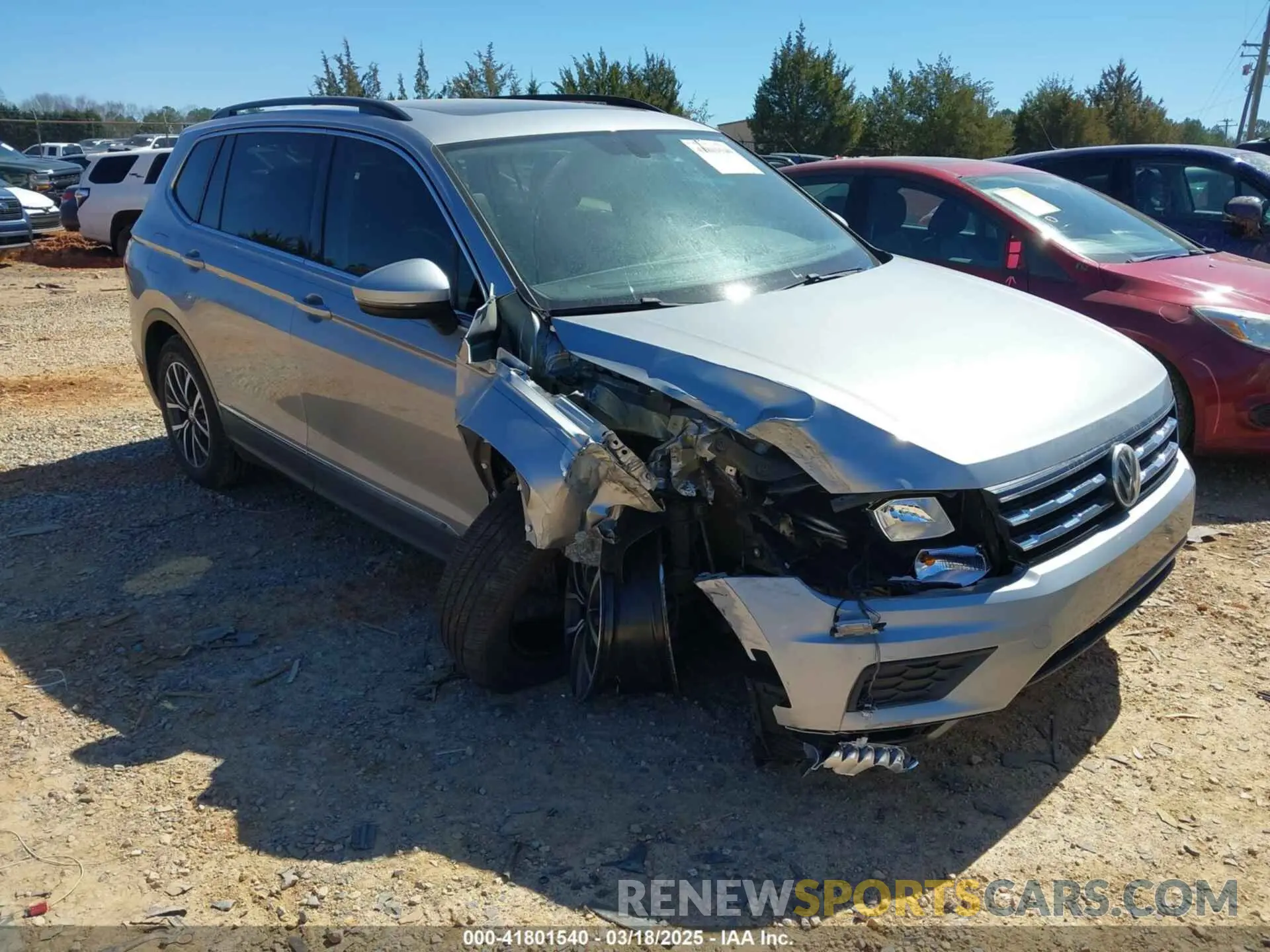 1 Photograph of a damaged car 3VV3B7AXXLM057207 VOLKSWAGEN TIGUAN 2020