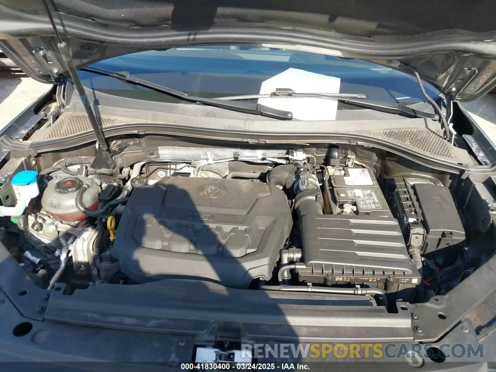 10 Photograph of a damaged car 3VV3B7AXXLM137641 VOLKSWAGEN TIGUAN 2020