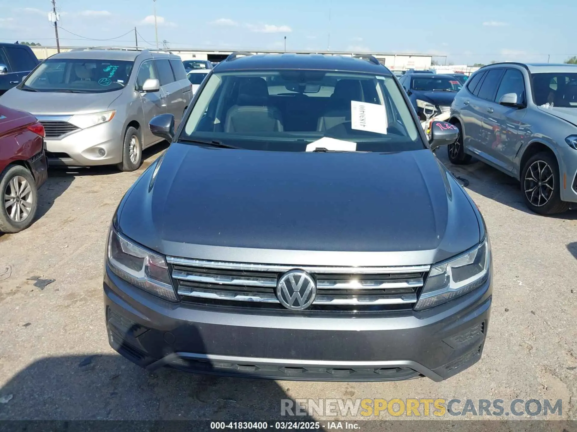 11 Photograph of a damaged car 3VV3B7AXXLM137641 VOLKSWAGEN TIGUAN 2020