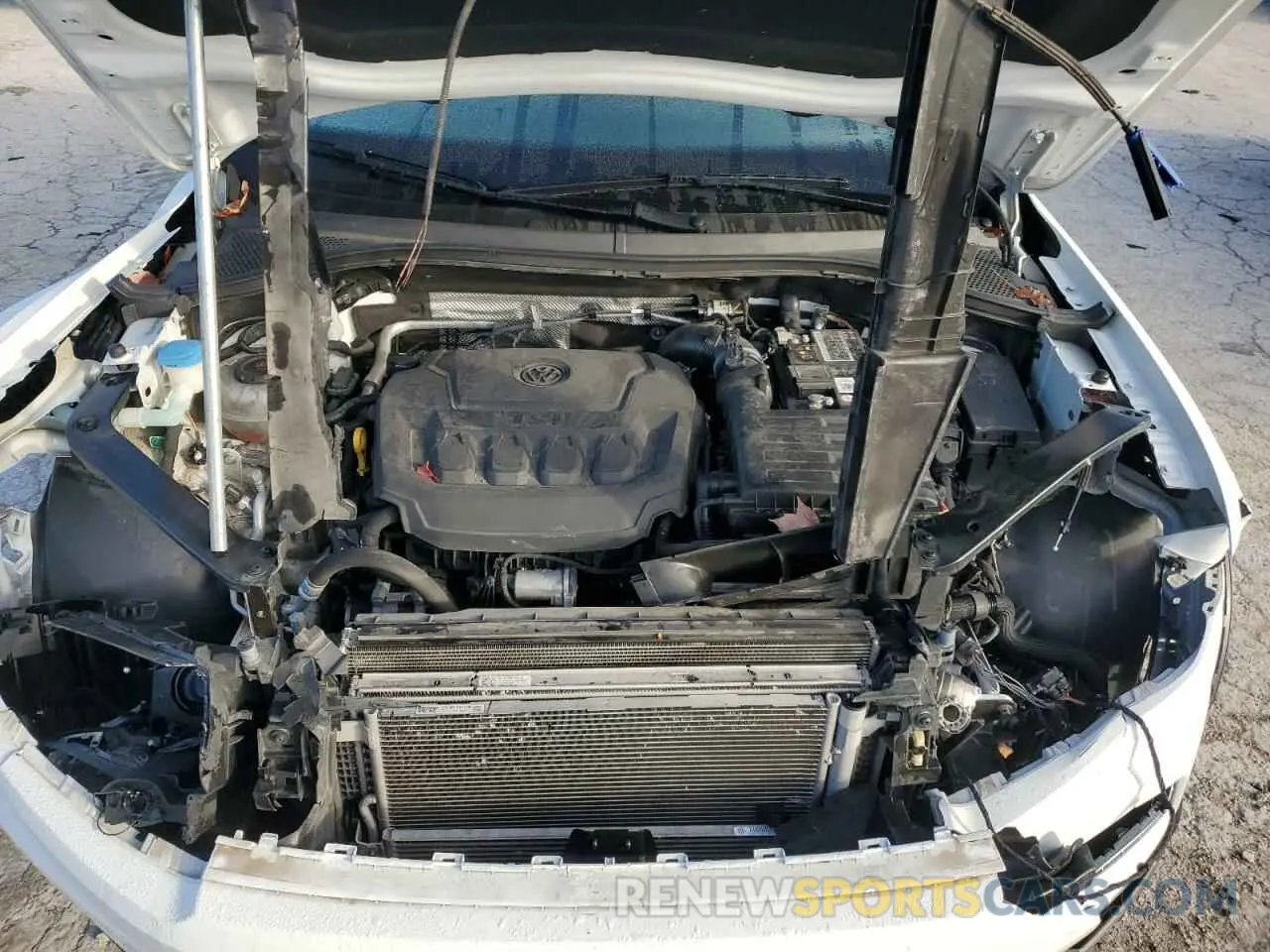 12 Photograph of a damaged car 3VV3B7AXXLM177542 VOLKSWAGEN TIGUAN 2020