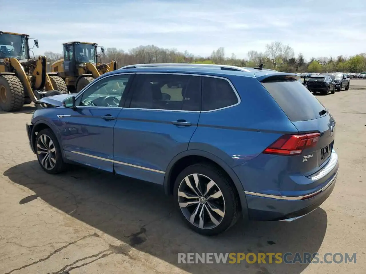 2 Photograph of a damaged car 3VV4B7AX4LM114179 VOLKSWAGEN TIGUAN 2020