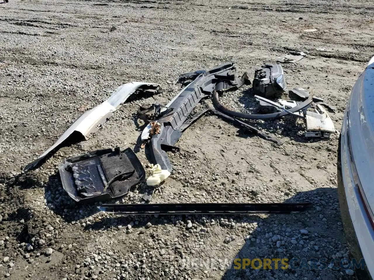 15 Photograph of a damaged car 3VV4B7AX7LM178345 VOLKSWAGEN TIGUAN 2020