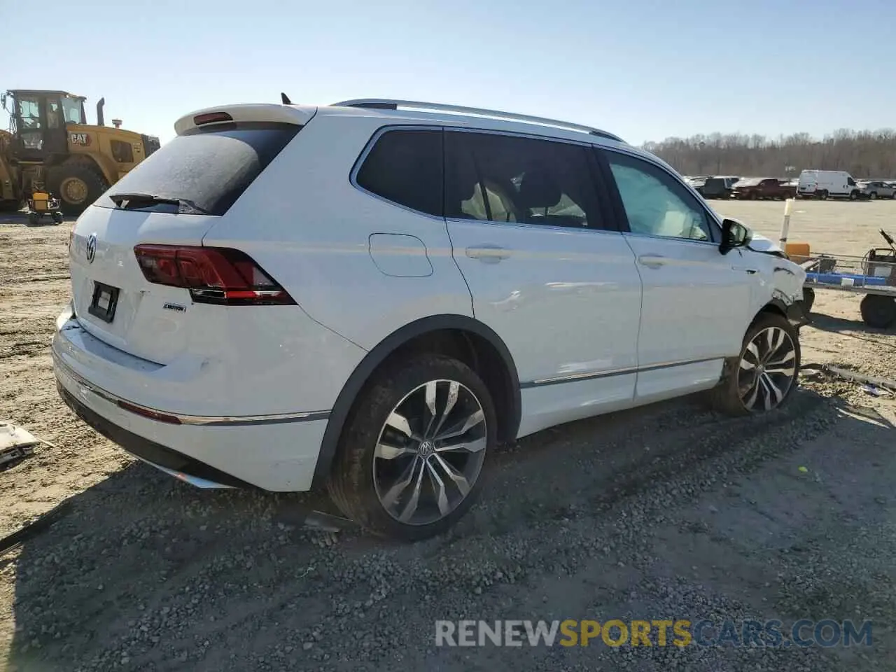 3 Photograph of a damaged car 3VV4B7AX7LM178345 VOLKSWAGEN TIGUAN 2020
