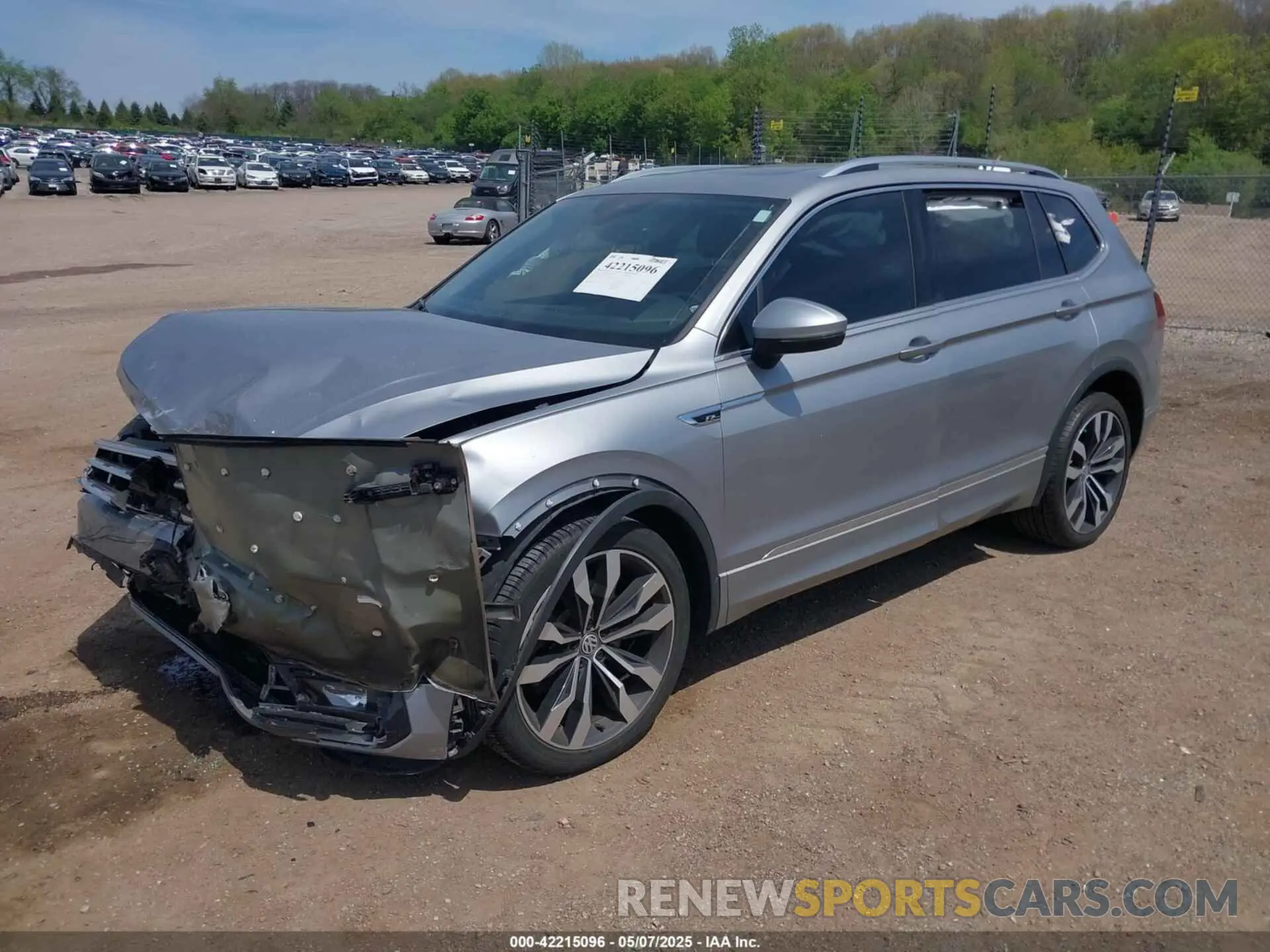 2 Photograph of a damaged car 3VV4B7AXXLM170532 VOLKSWAGEN TIGUAN 2020