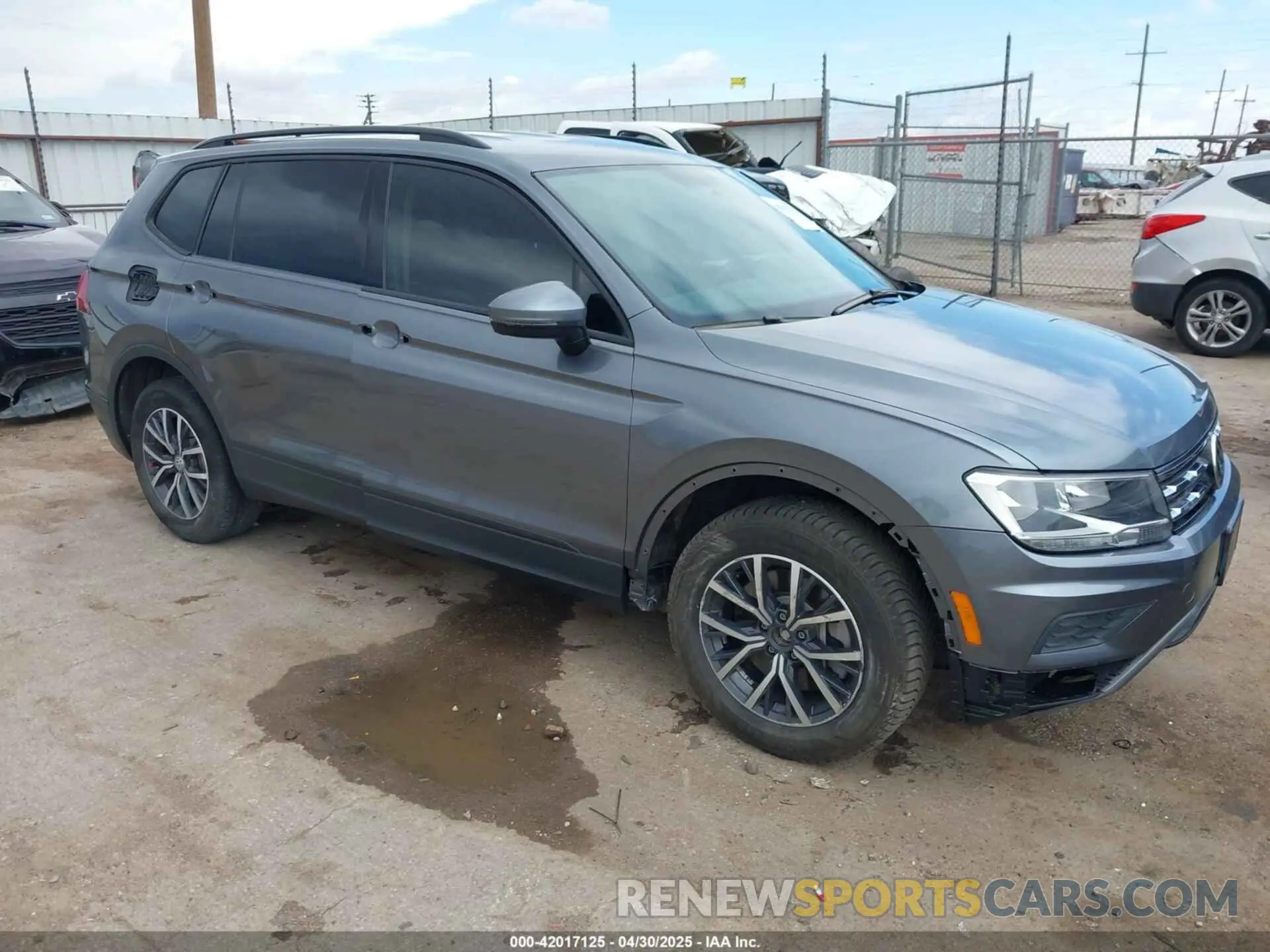 1 Photograph of a damaged car 3VV0B7AX0MM017433 VOLKSWAGEN TIGUAN 2021