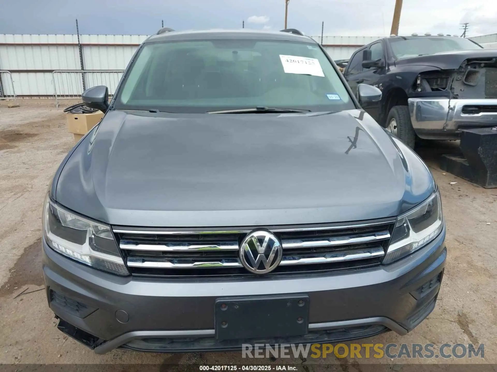 13 Photograph of a damaged car 3VV0B7AX0MM017433 VOLKSWAGEN TIGUAN 2021