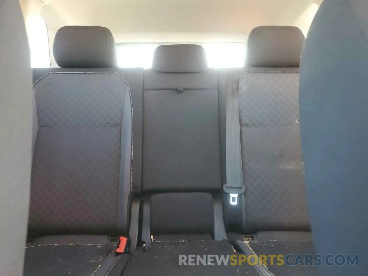 10 Photograph of a damaged car 3VV0B7AX0MM022776 VOLKSWAGEN TIGUAN 2021