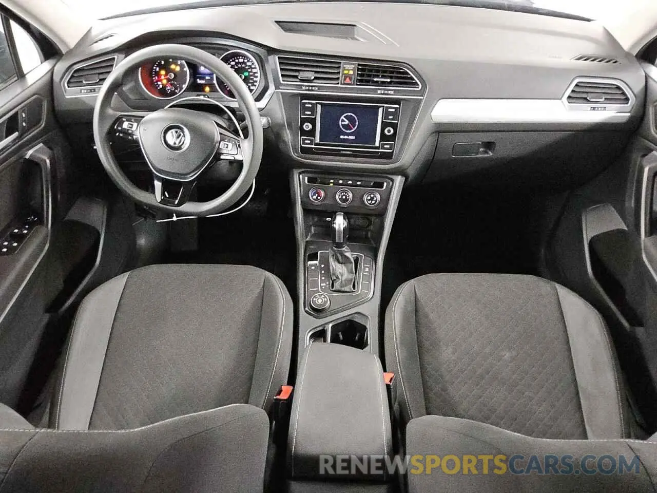 8 Photograph of a damaged car 3VV0B7AX1MM002651 VOLKSWAGEN TIGUAN 2021