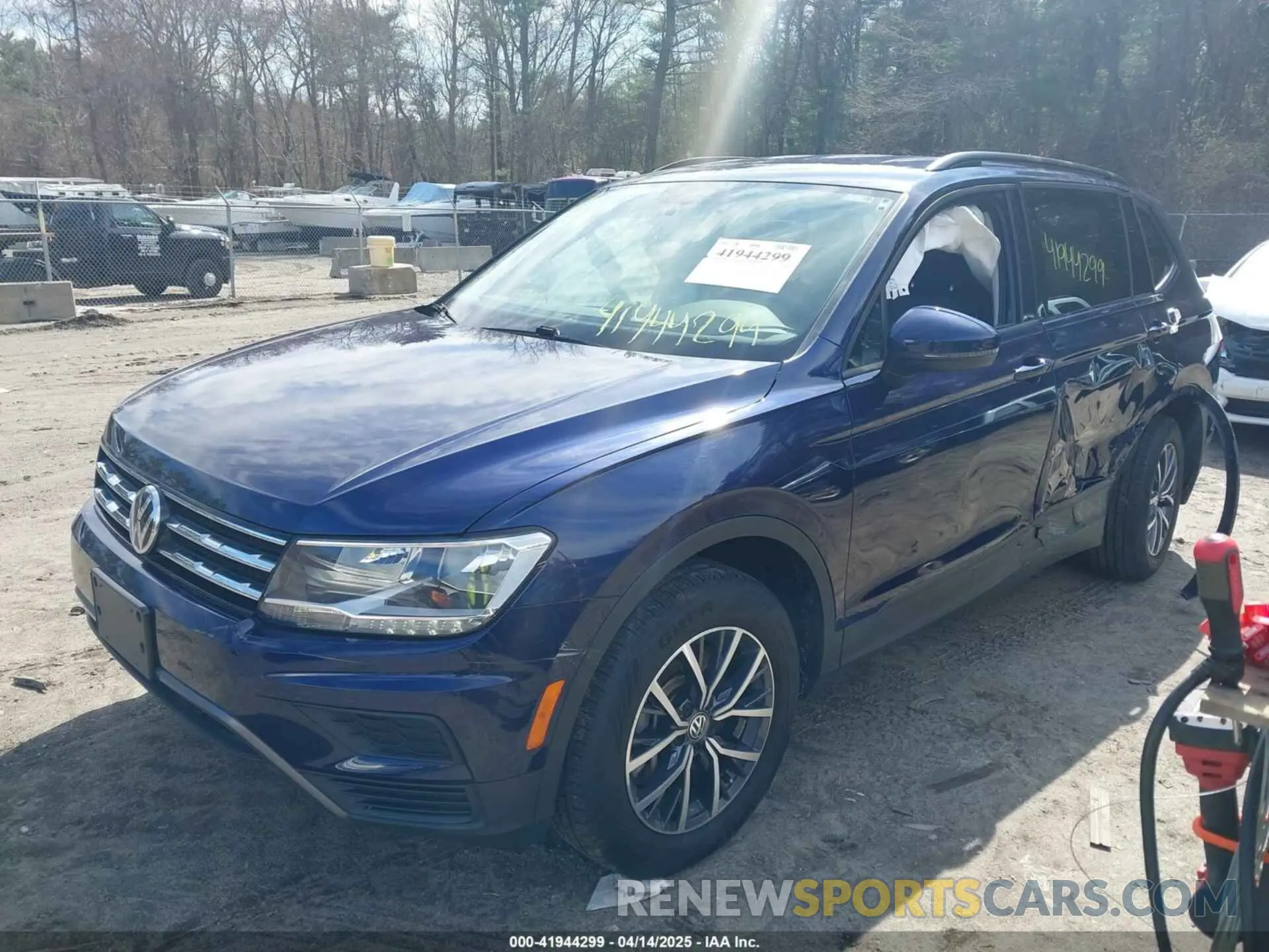 2 Photograph of a damaged car 3VV0B7AX1MM151318 VOLKSWAGEN TIGUAN 2021