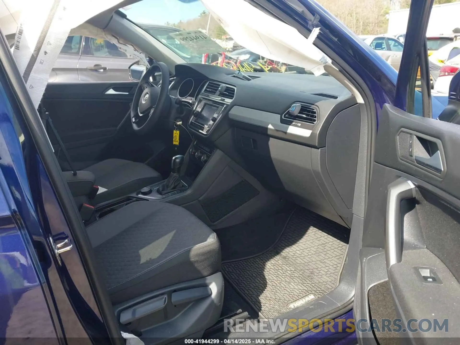 5 Photograph of a damaged car 3VV0B7AX1MM151318 VOLKSWAGEN TIGUAN 2021