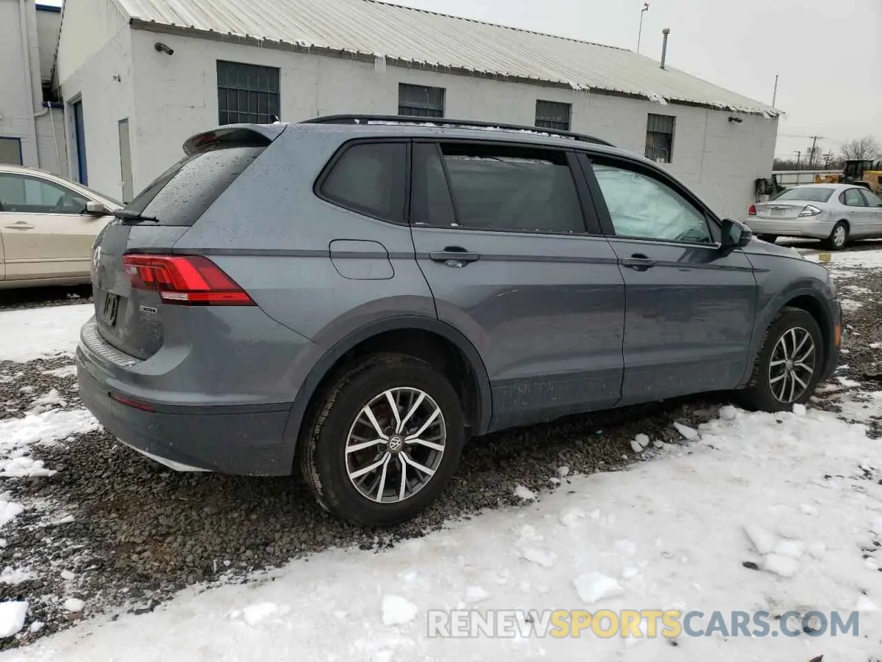 3 Photograph of a damaged car 3VV0B7AX2MM054161 VOLKSWAGEN TIGUAN 2021