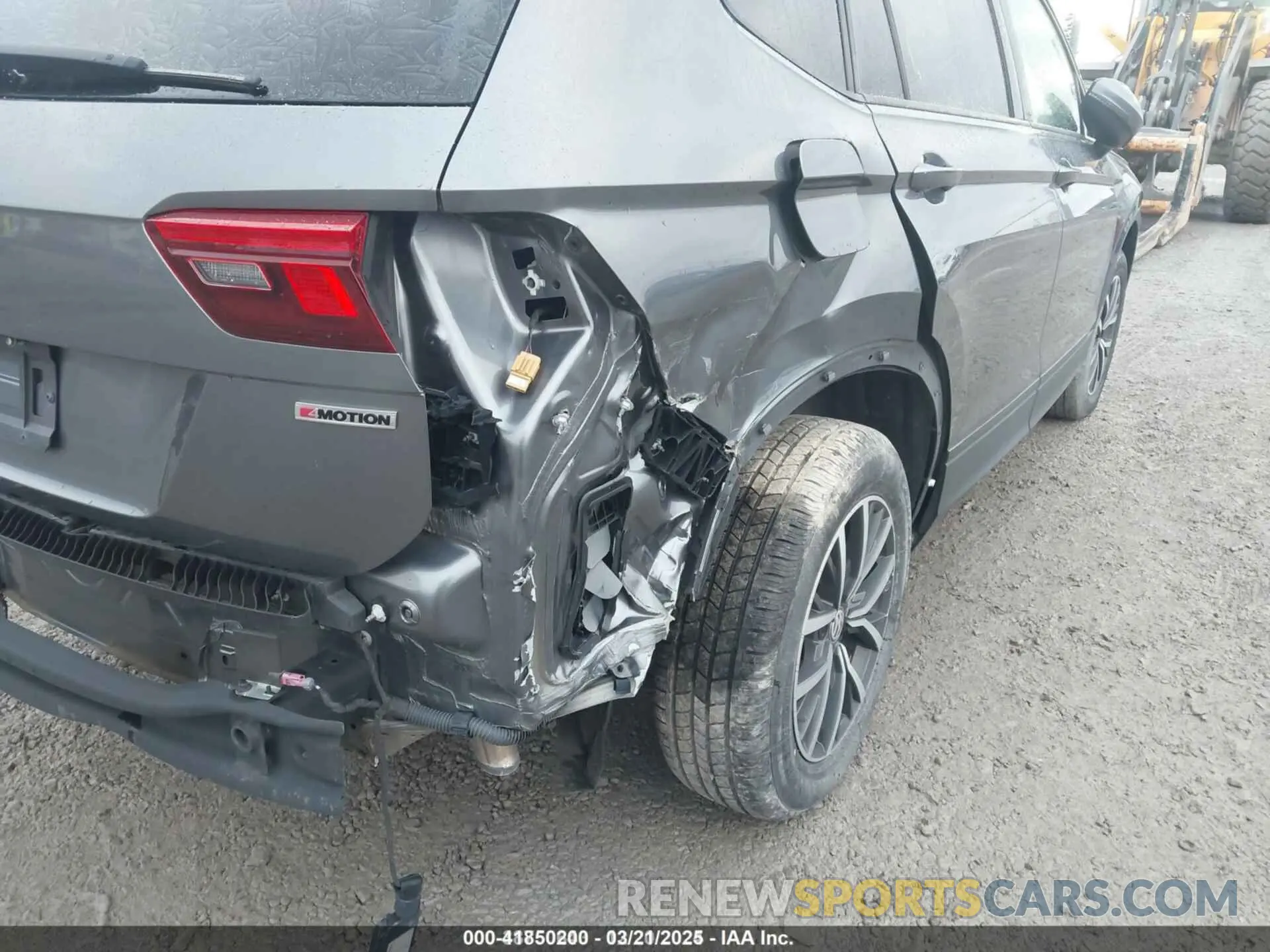 6 Photograph of a damaged car 3VV0B7AX3MM038342 VOLKSWAGEN TIGUAN 2021