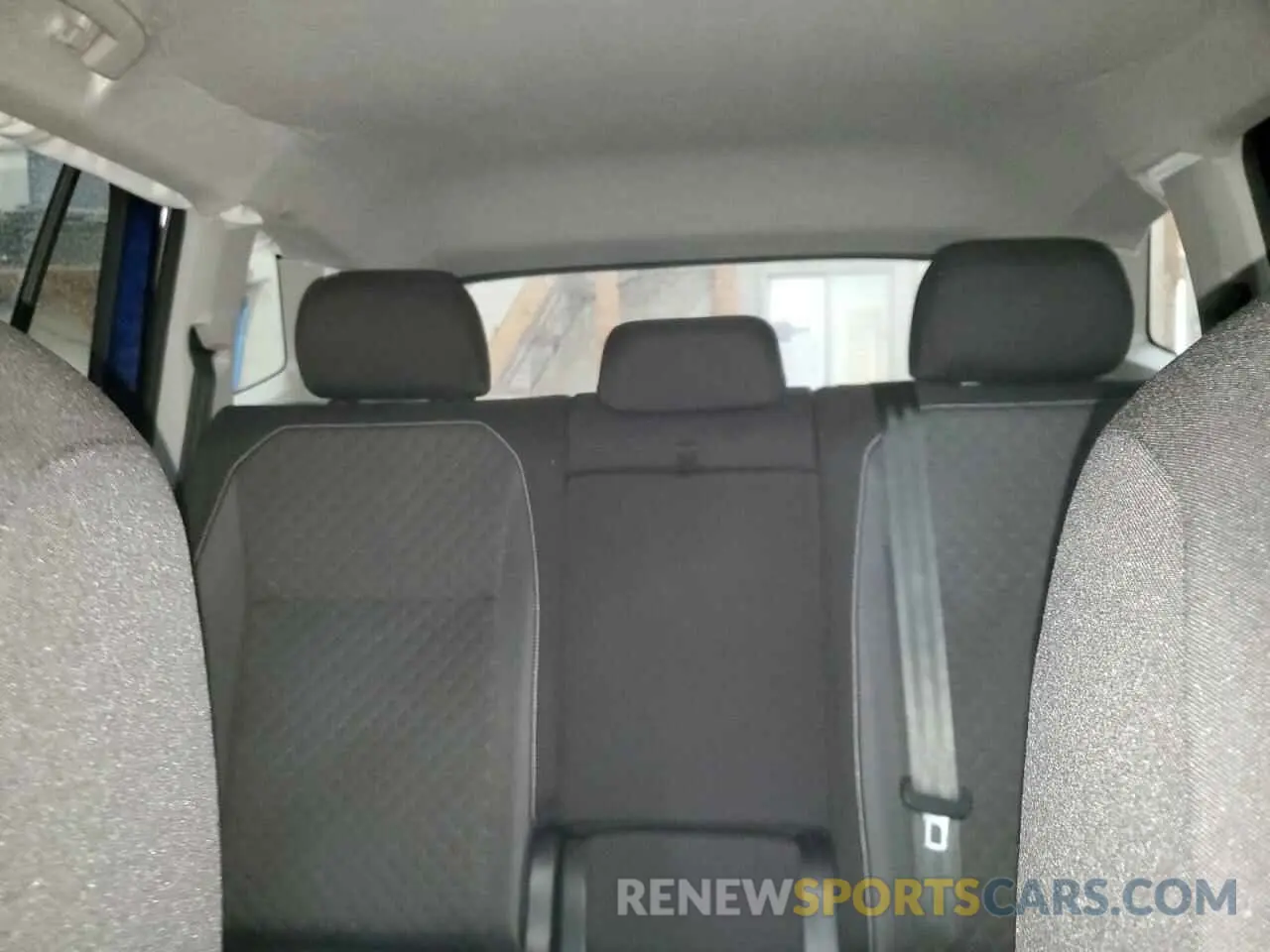 10 Photograph of a damaged car 3VV0B7AX3MM142099 VOLKSWAGEN TIGUAN 2021