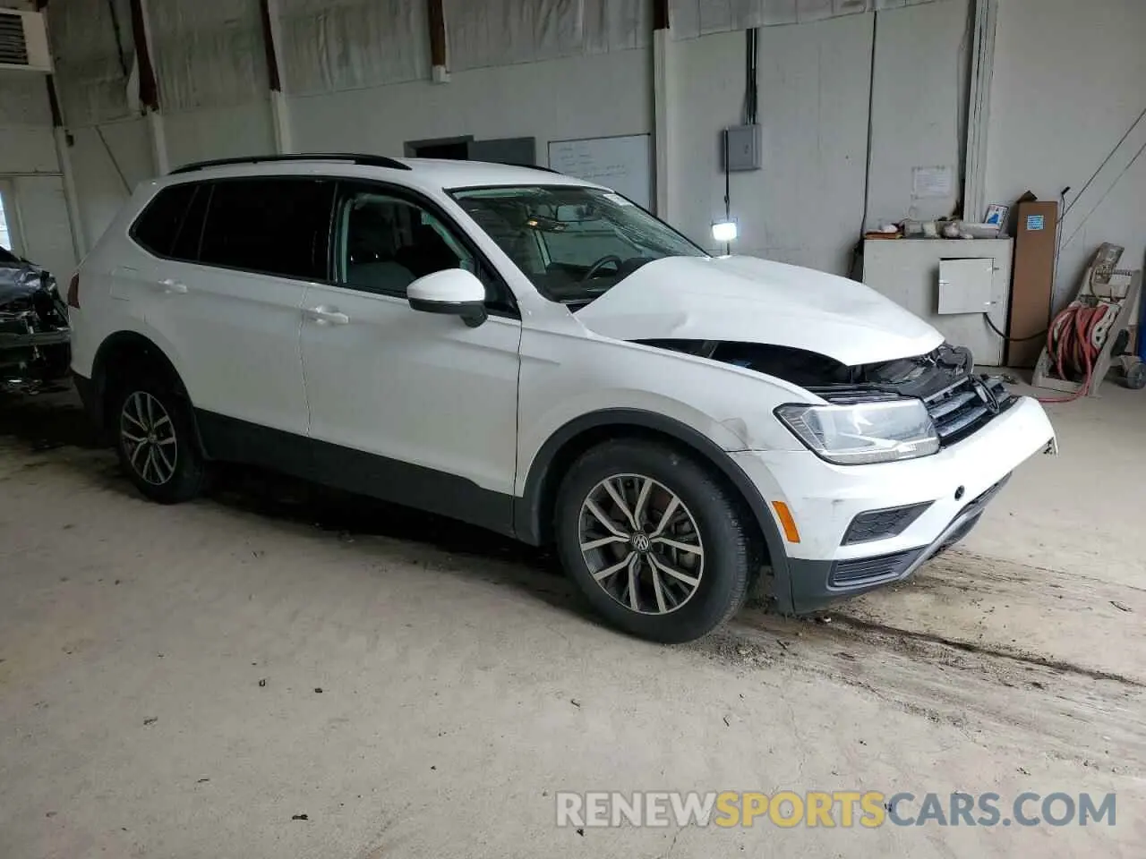 4 Photograph of a damaged car 3VV0B7AX4MM040312 VOLKSWAGEN TIGUAN 2021