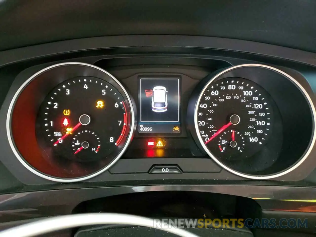 9 Photograph of a damaged car 3VV0B7AX4MM040312 VOLKSWAGEN TIGUAN 2021