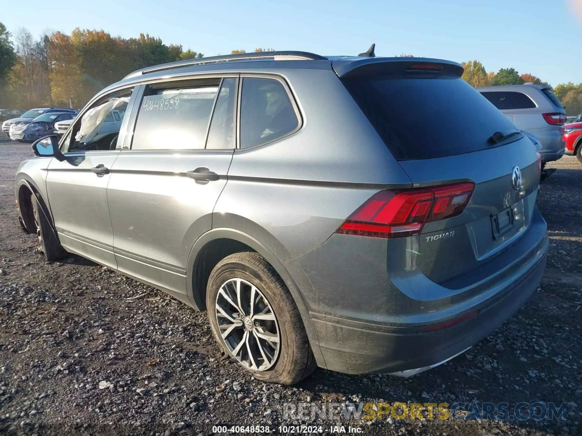 3 Photograph of a damaged car 3VV0B7AX5MM000806 VOLKSWAGEN TIGUAN 2021