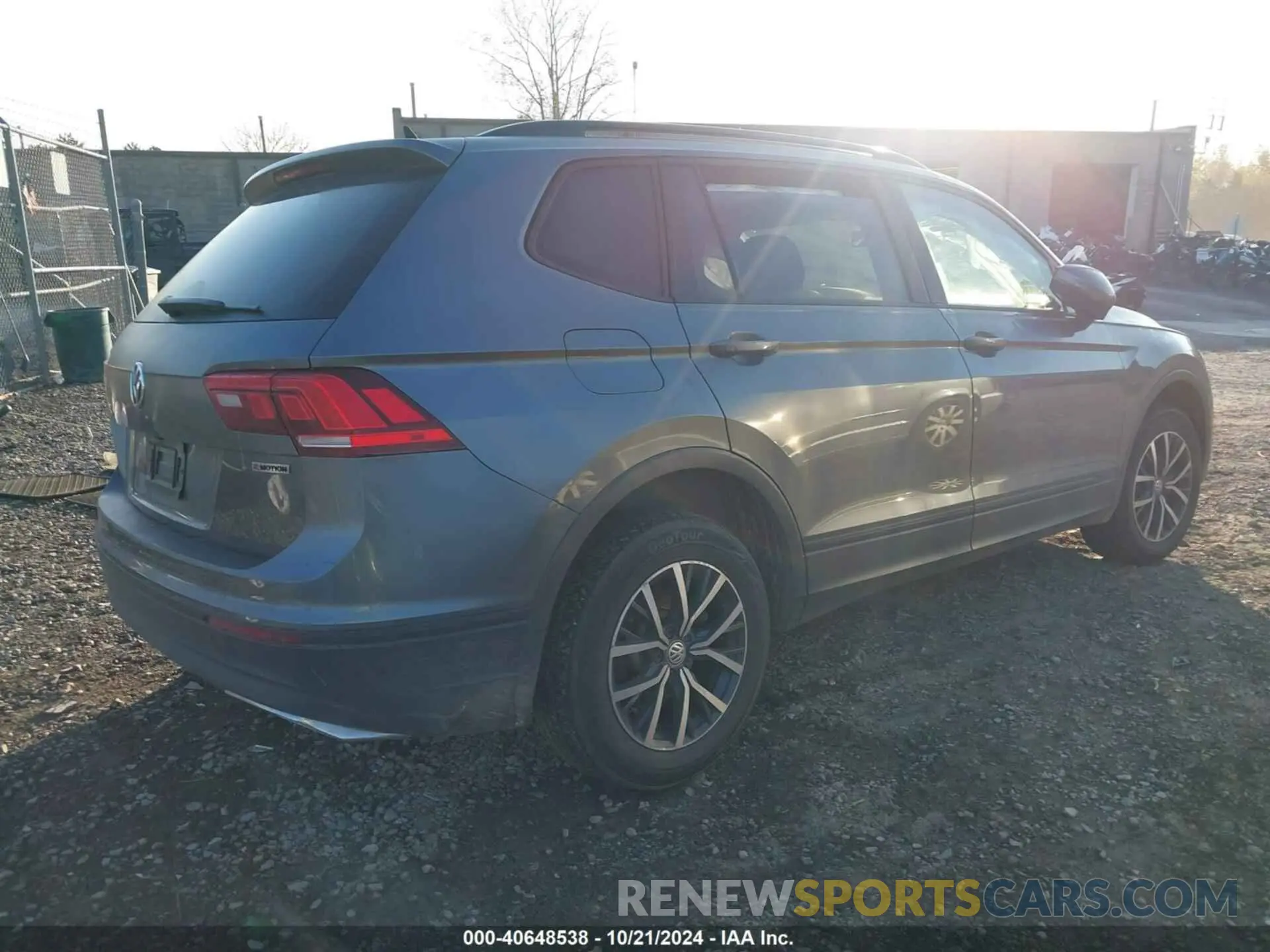 4 Photograph of a damaged car 3VV0B7AX5MM000806 VOLKSWAGEN TIGUAN 2021