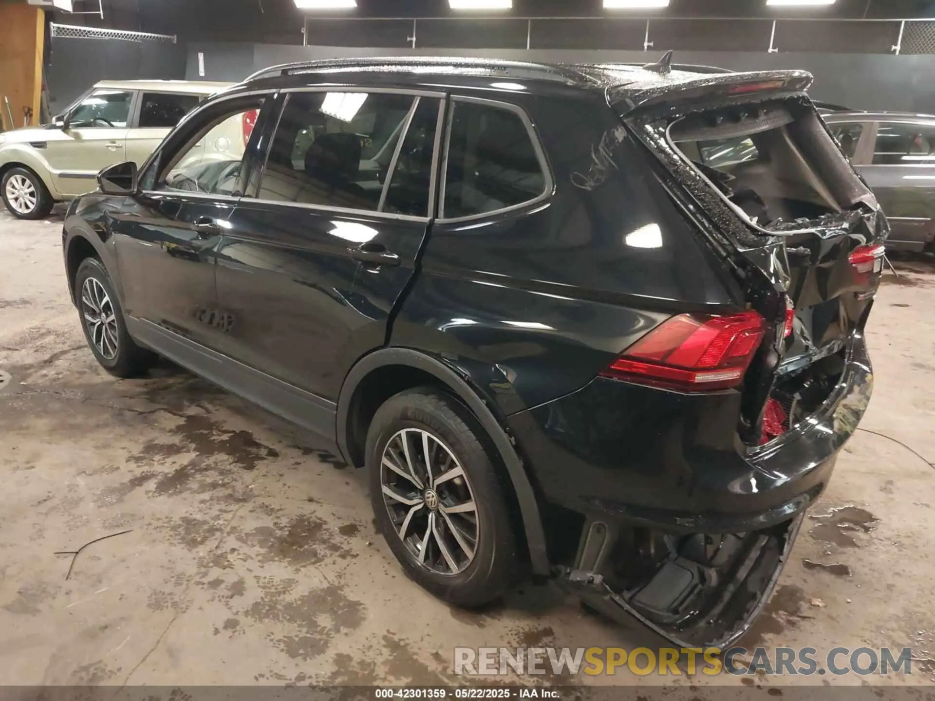 3 Photograph of a damaged car 3VV0B7AX5MM088269 VOLKSWAGEN TIGUAN 2021