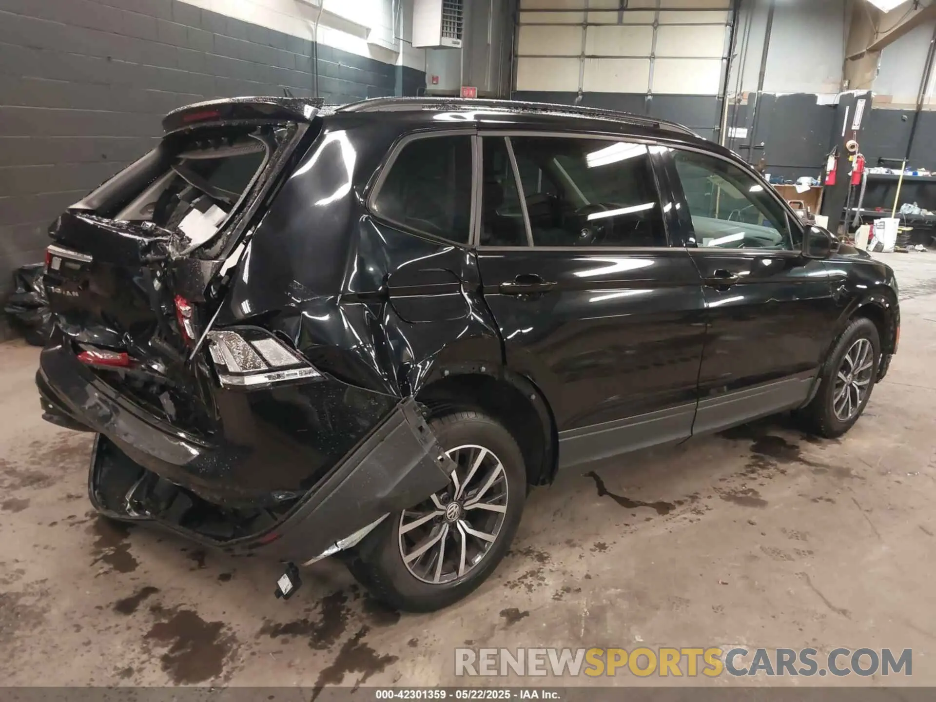 4 Photograph of a damaged car 3VV0B7AX5MM088269 VOLKSWAGEN TIGUAN 2021