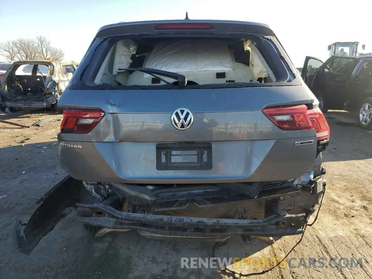 6 Photograph of a damaged car 3VV0B7AX7MM135897 VOLKSWAGEN TIGUAN 2021