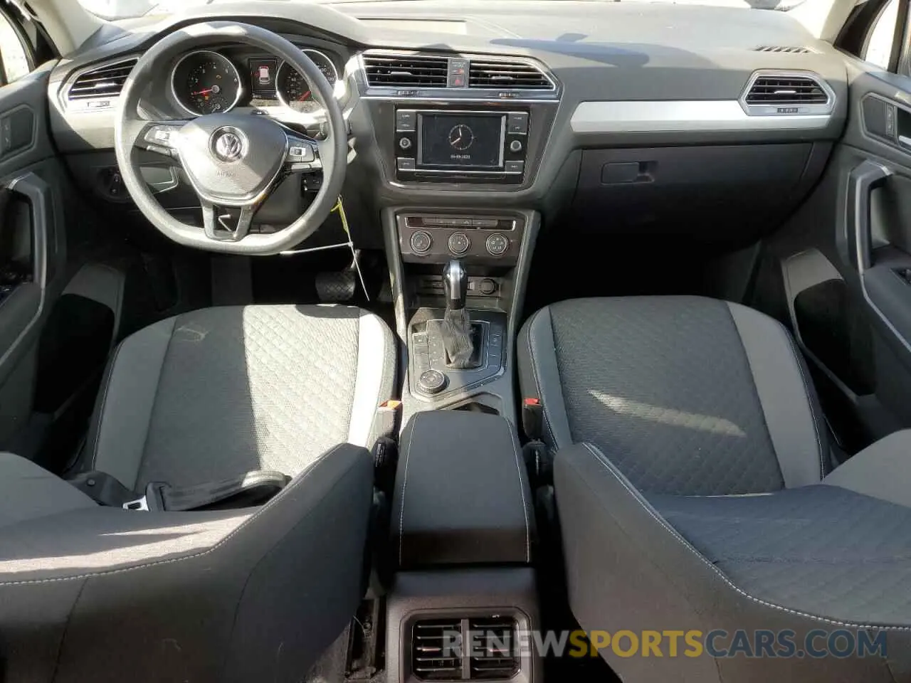 8 Photograph of a damaged car 3VV0B7AX8MM072597 VOLKSWAGEN TIGUAN 2021