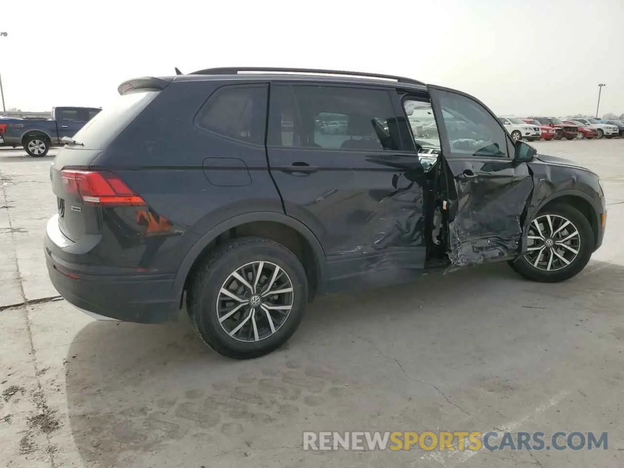 3 Photograph of a damaged car 3VV0B7AX9MM072172 VOLKSWAGEN TIGUAN 2021