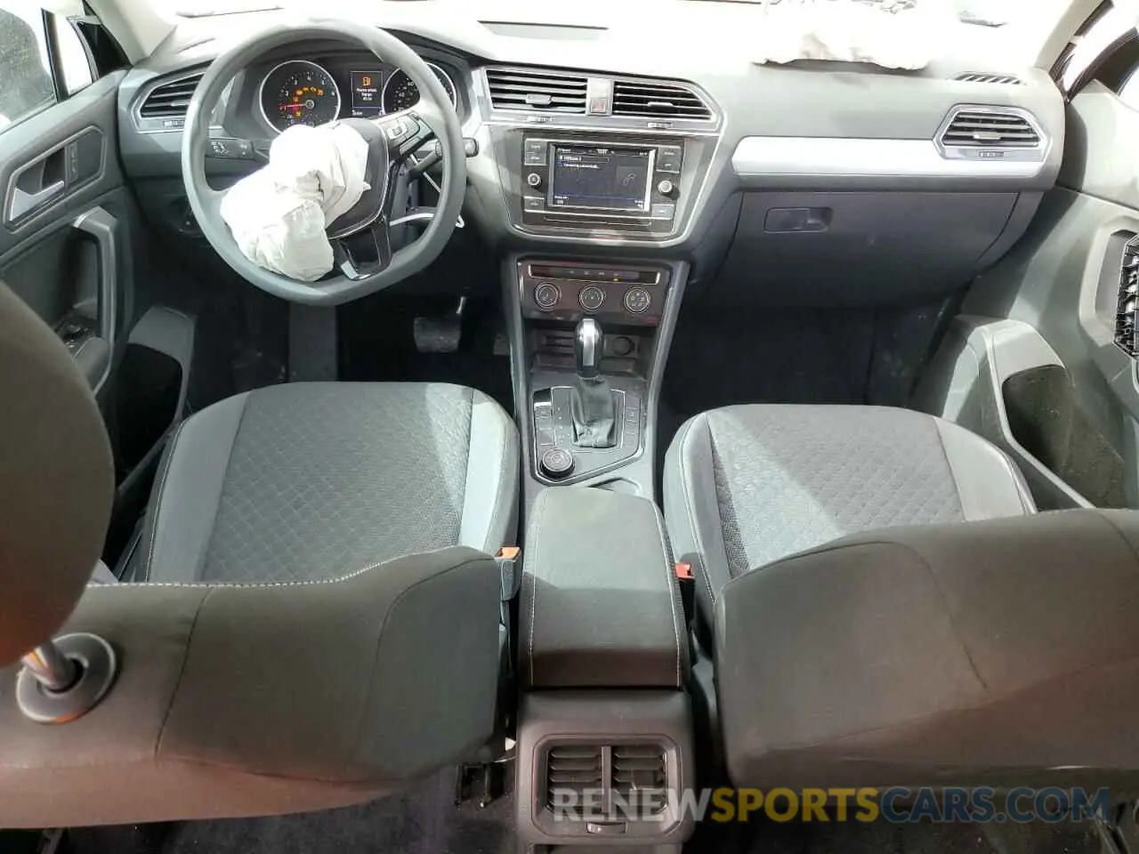 8 Photograph of a damaged car 3VV0B7AX9MM072172 VOLKSWAGEN TIGUAN 2021