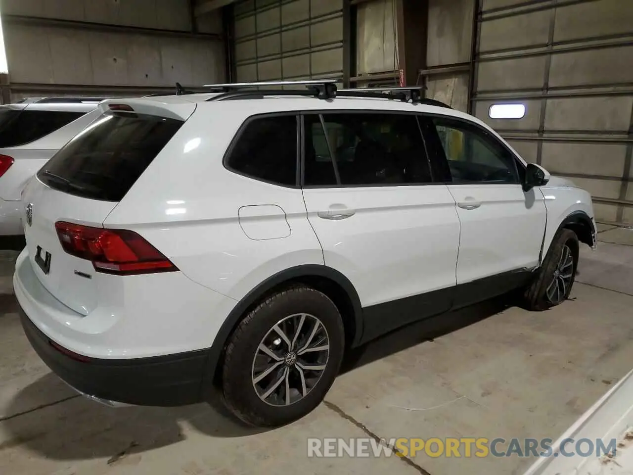 3 Photograph of a damaged car 3VV0B7AX9MM097508 VOLKSWAGEN TIGUAN 2021