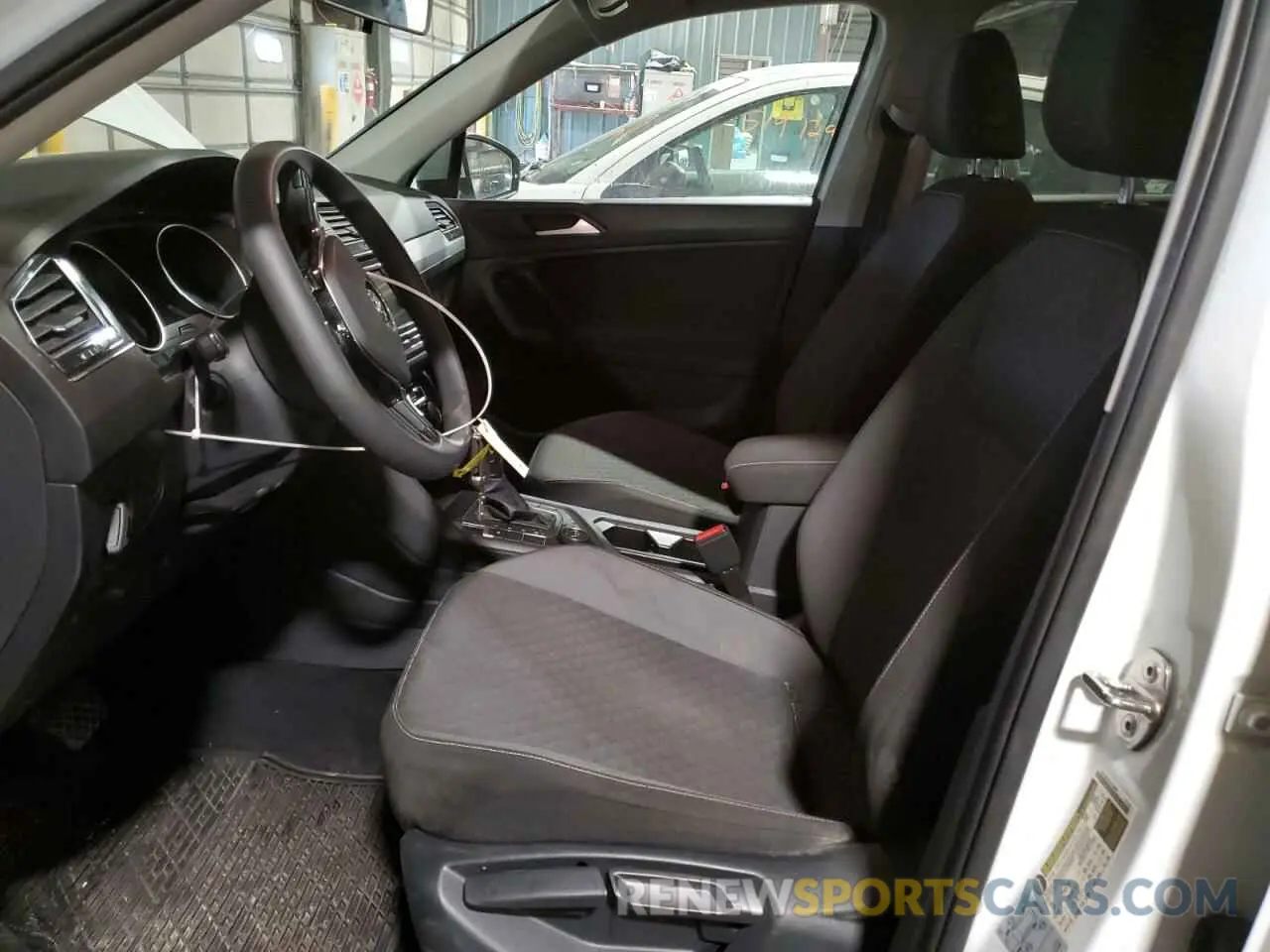 7 Photograph of a damaged car 3VV0B7AX9MM097508 VOLKSWAGEN TIGUAN 2021