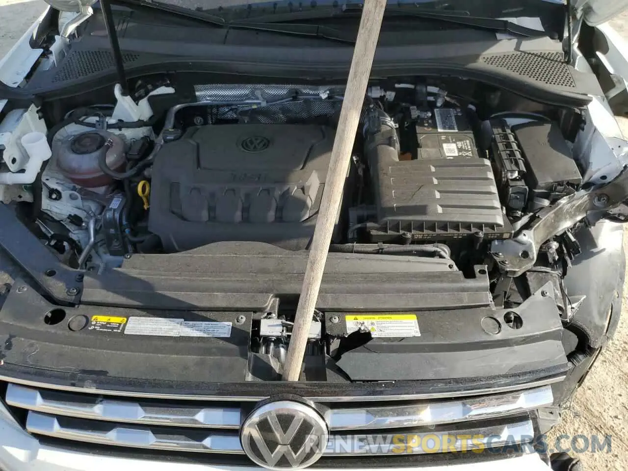 12 Photograph of a damaged car 3VV0B7AXXMM023305 VOLKSWAGEN TIGUAN 2021