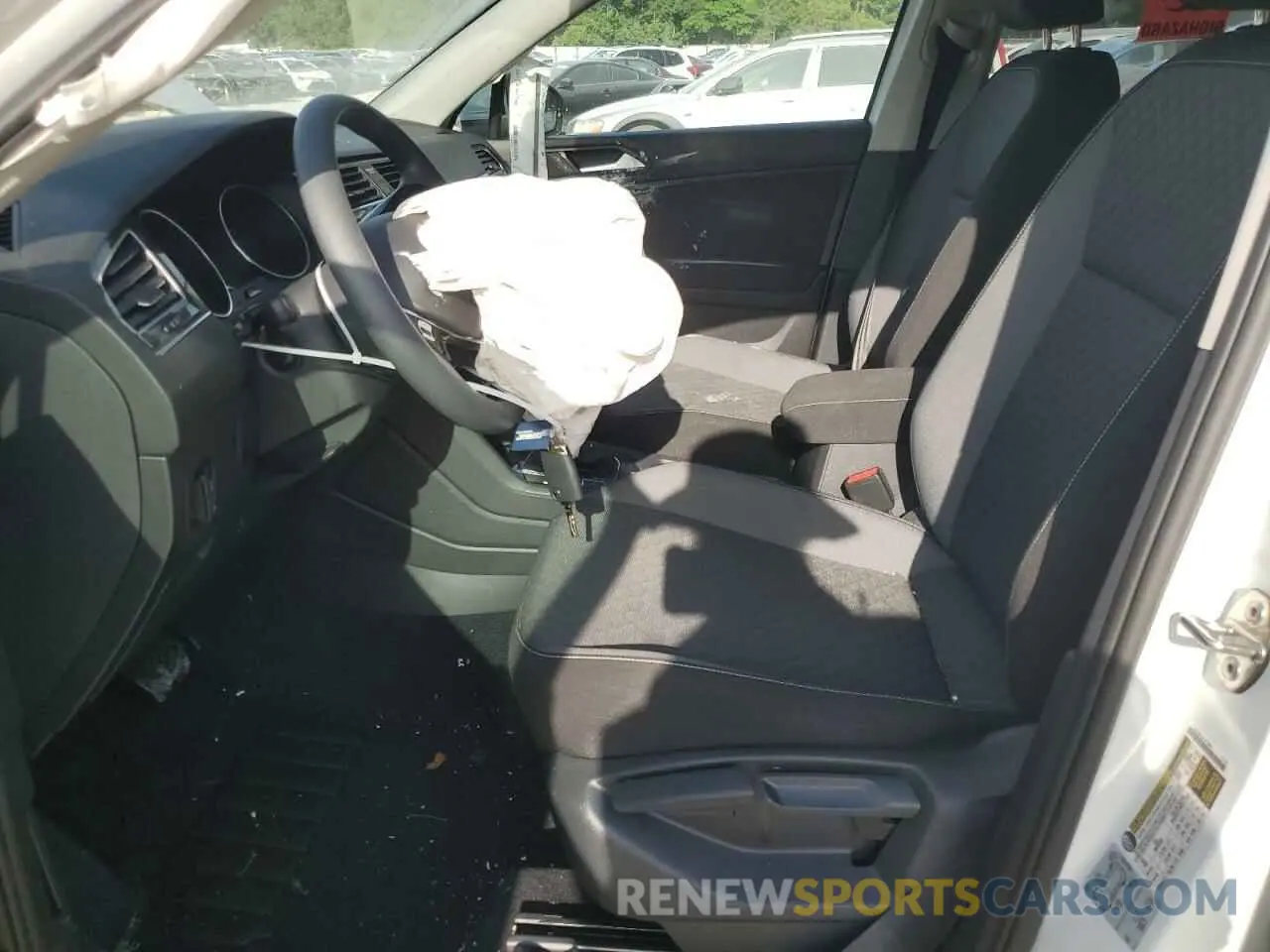 7 Photograph of a damaged car 3VV0B7AXXMM023305 VOLKSWAGEN TIGUAN 2021