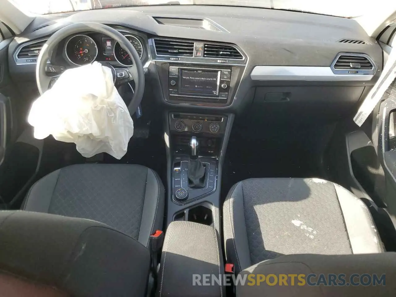 8 Photograph of a damaged car 3VV0B7AXXMM023305 VOLKSWAGEN TIGUAN 2021