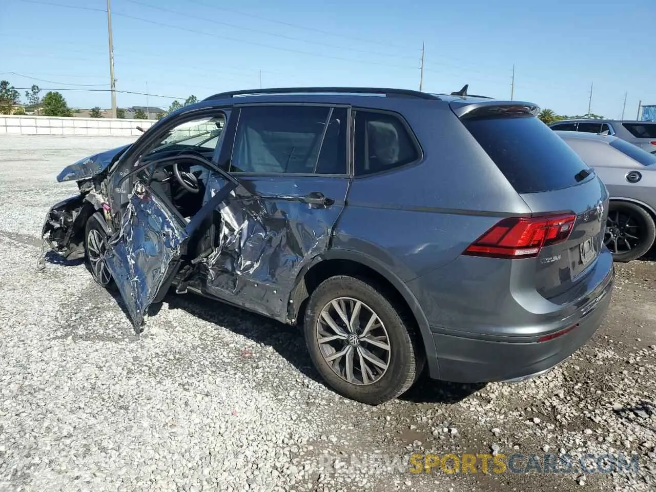 2 Photograph of a damaged car 3VV1B7AX0MM016884 VOLKSWAGEN TIGUAN 2021