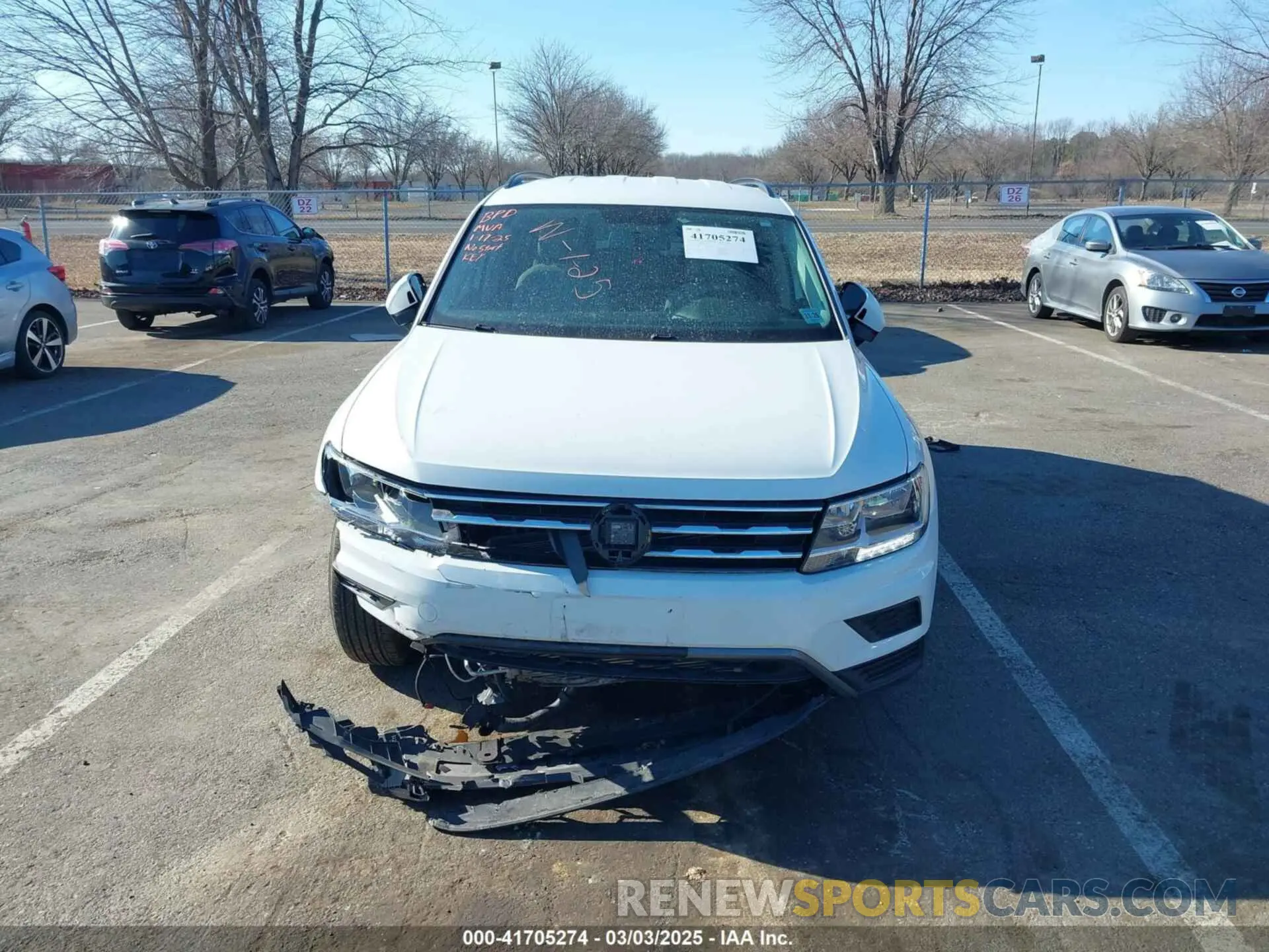 12 Photograph of a damaged car 3VV1B7AX0MM019574 VOLKSWAGEN TIGUAN 2021