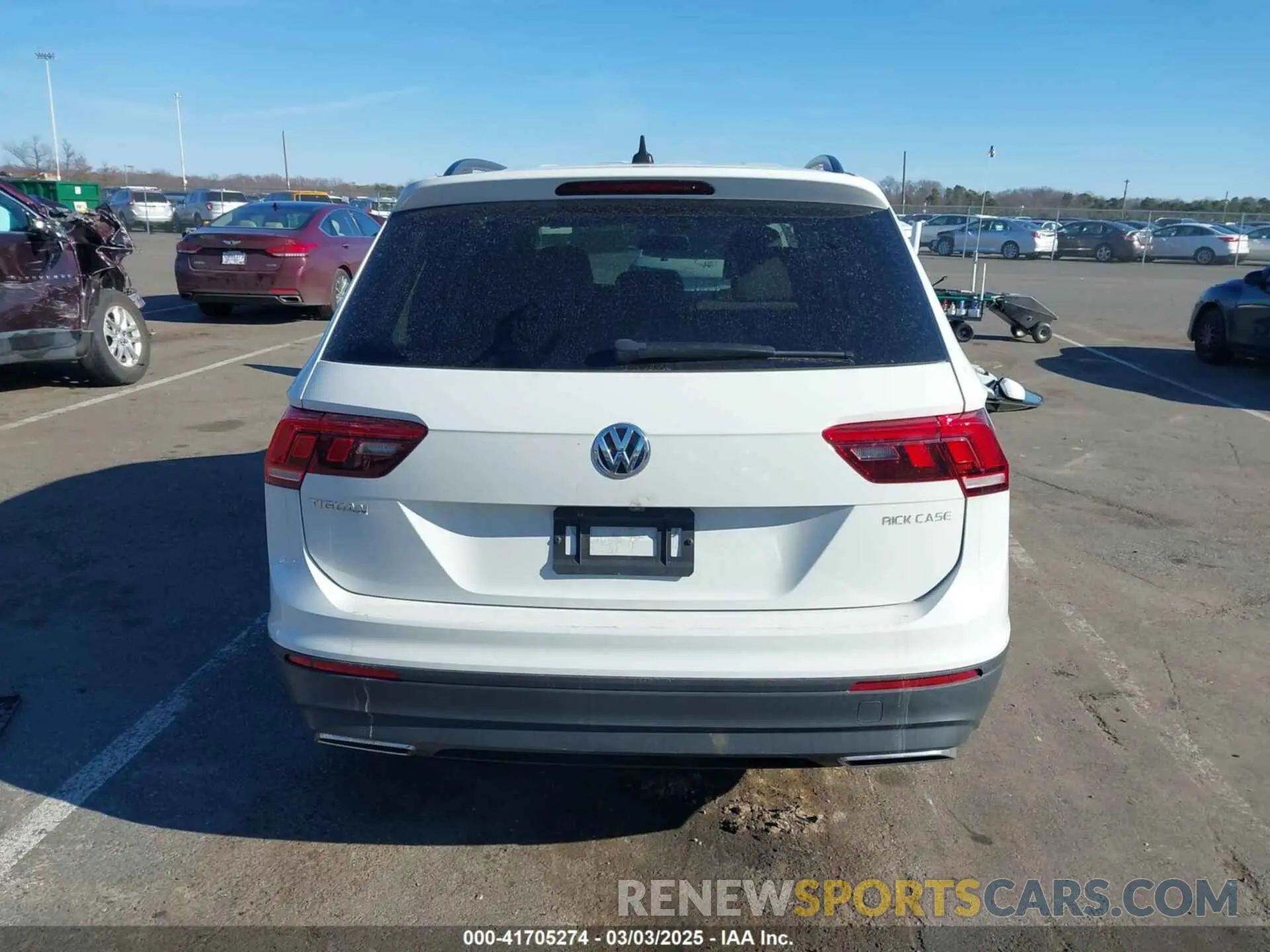 16 Photograph of a damaged car 3VV1B7AX0MM019574 VOLKSWAGEN TIGUAN 2021