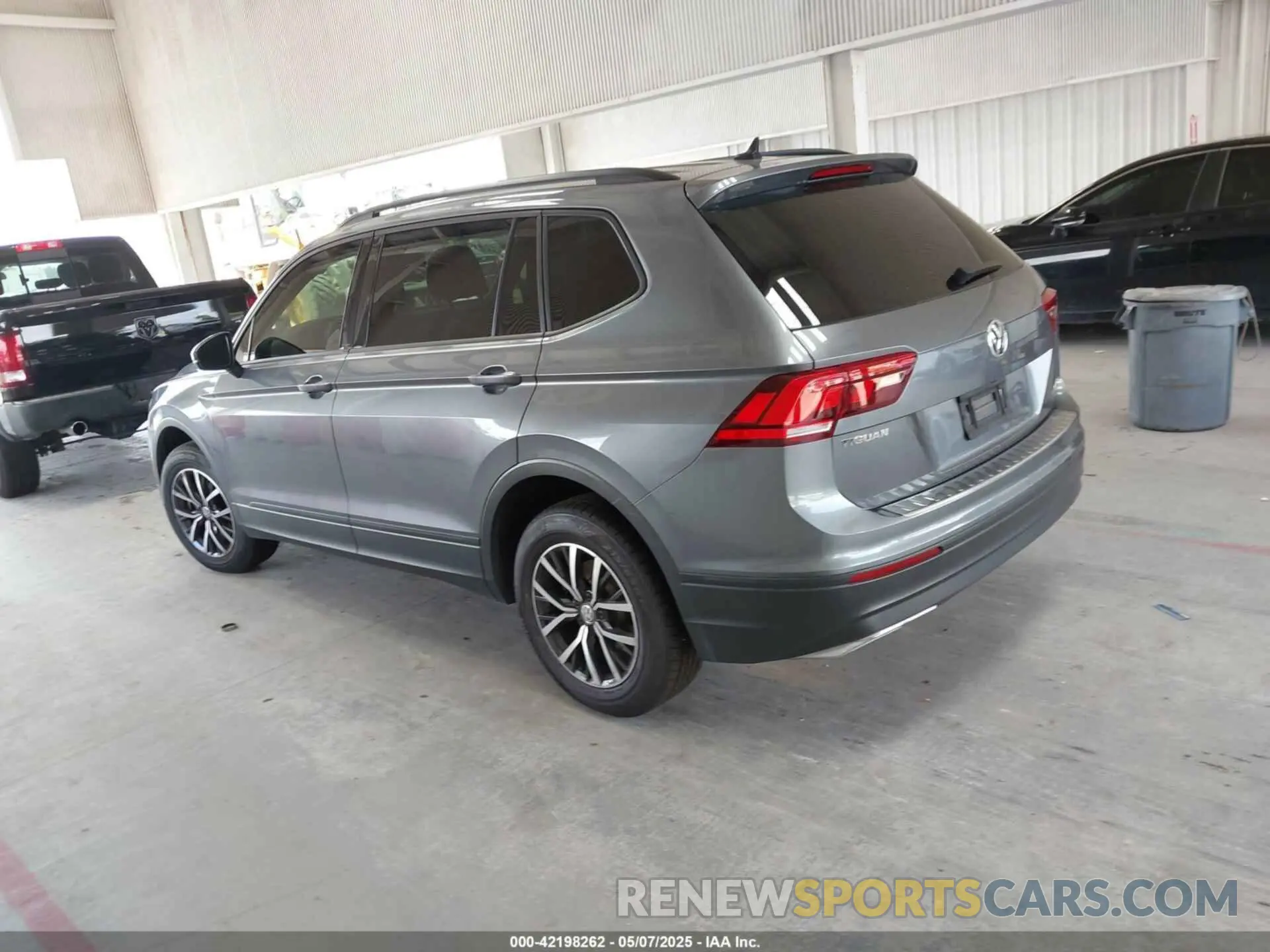 13 Photograph of a damaged car 3VV1B7AX0MM030915 VOLKSWAGEN TIGUAN 2021