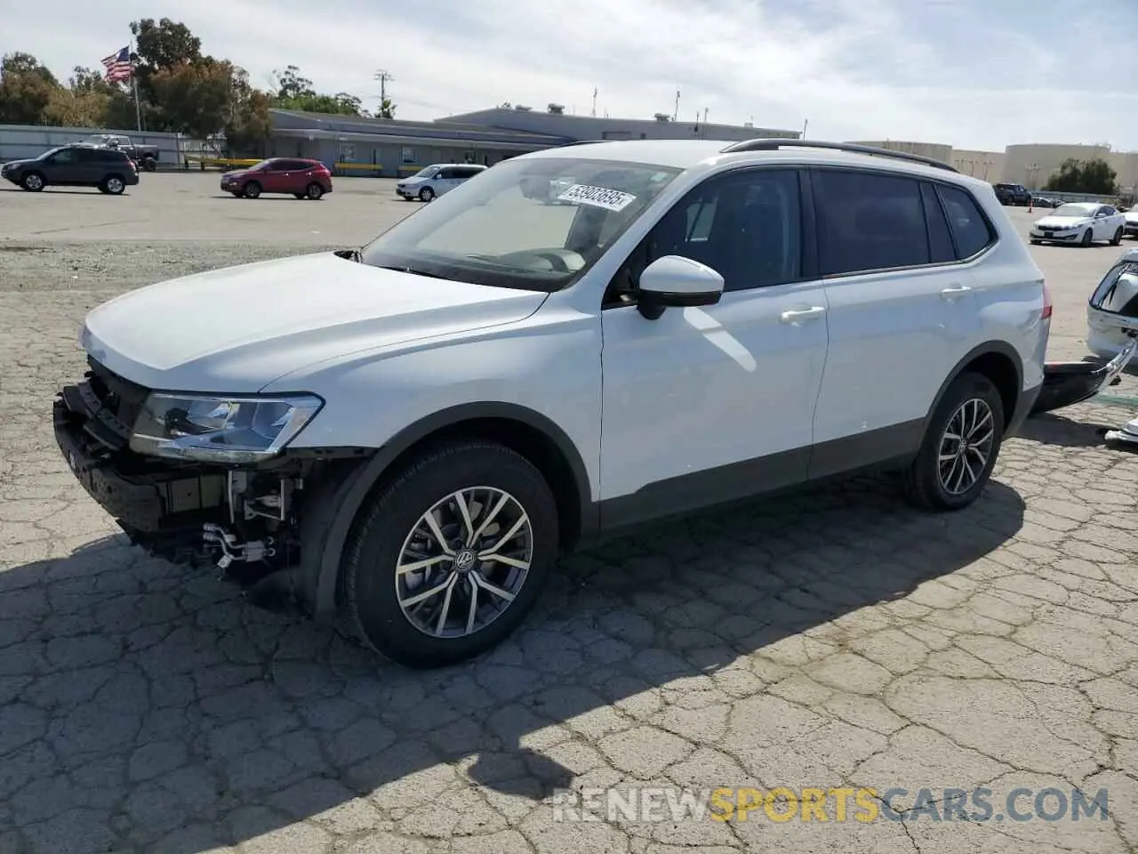 1 Photograph of a damaged car 3VV1B7AX0MM108609 VOLKSWAGEN TIGUAN 2021