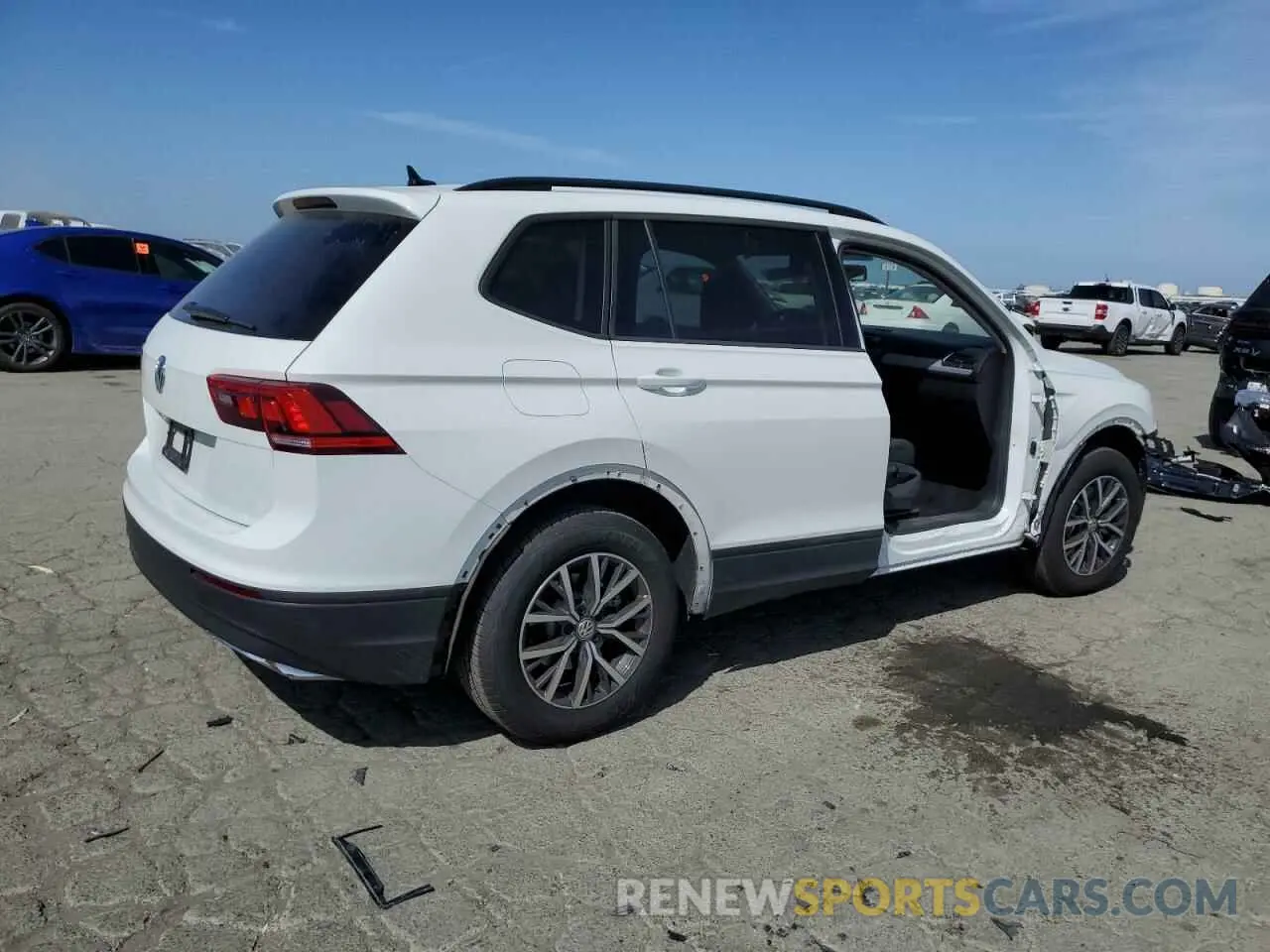 3 Photograph of a damaged car 3VV1B7AX0MM108609 VOLKSWAGEN TIGUAN 2021