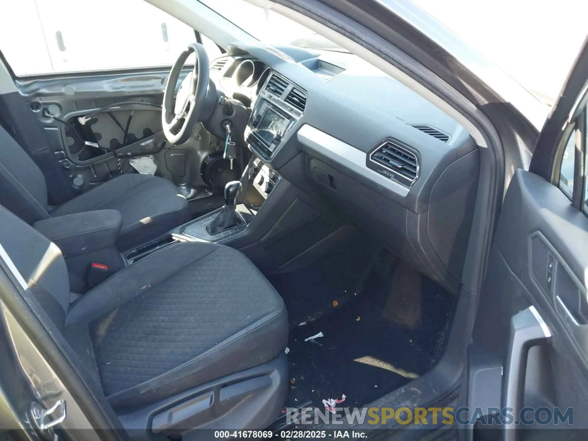 5 Photograph of a damaged car 3VV1B7AX1MM044788 VOLKSWAGEN TIGUAN 2021