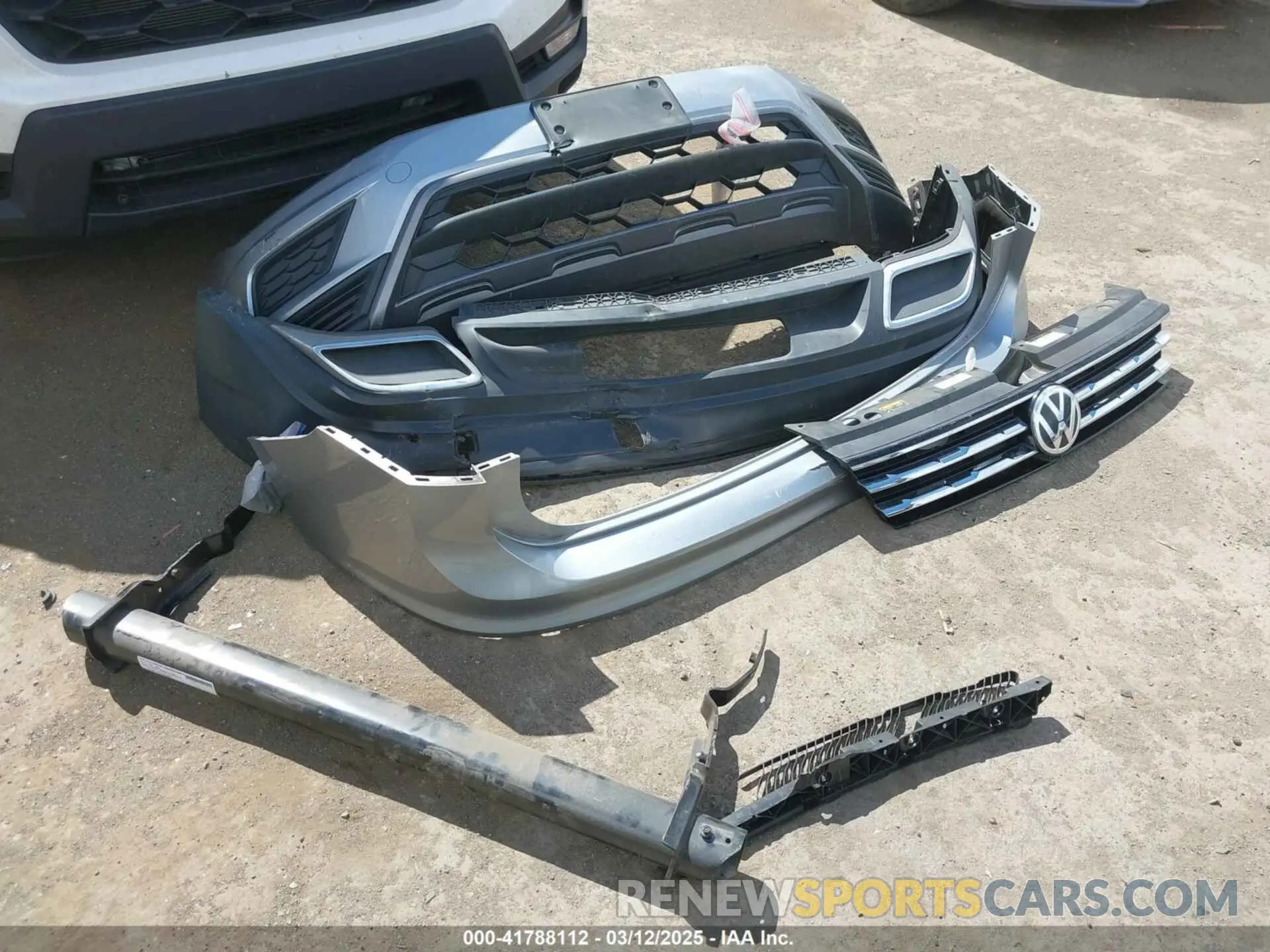 12 Photograph of a damaged car 3VV1B7AX1MM070775 VOLKSWAGEN TIGUAN 2021