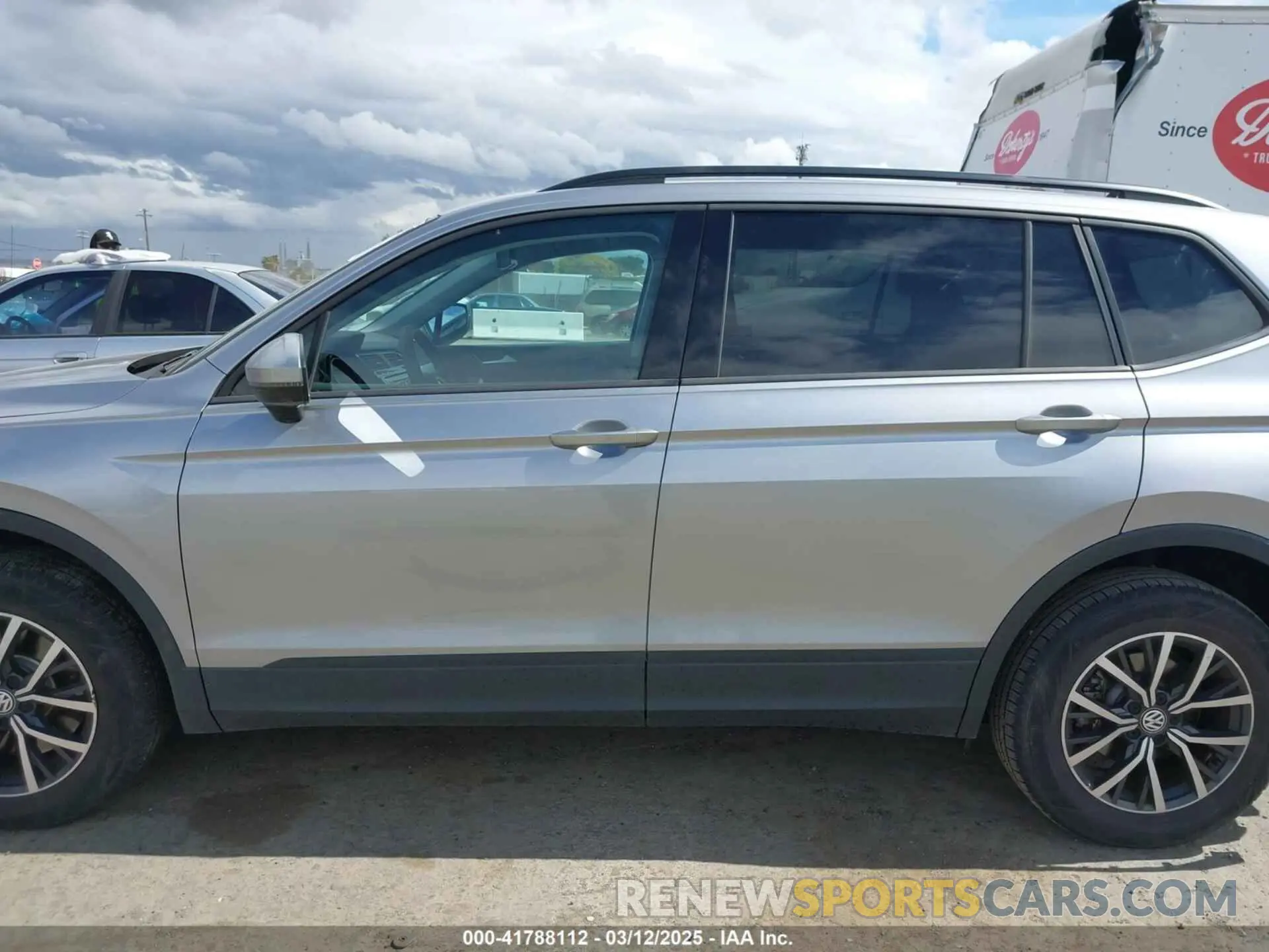 15 Photograph of a damaged car 3VV1B7AX1MM070775 VOLKSWAGEN TIGUAN 2021