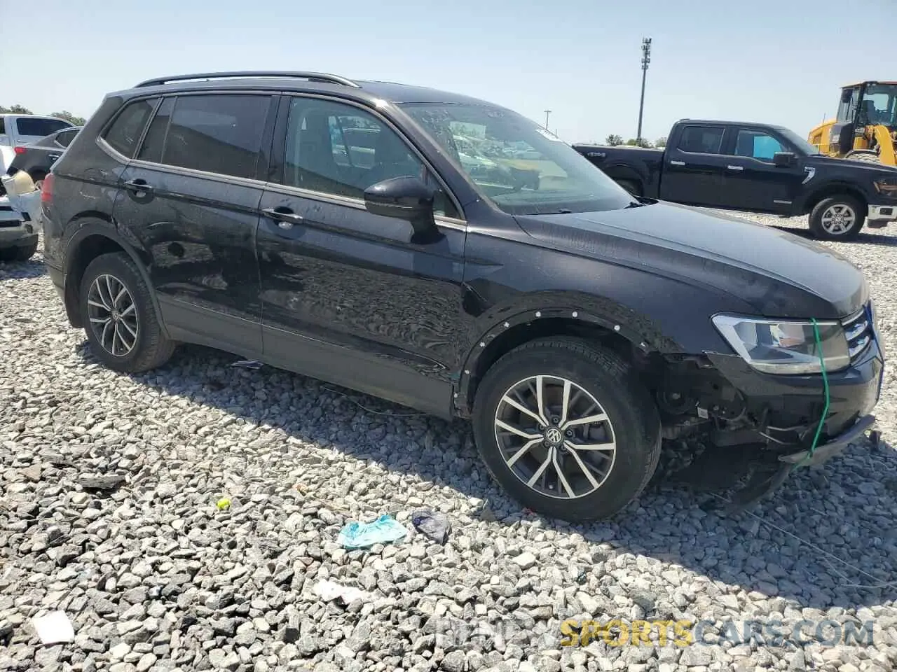 4 Photograph of a damaged car 3VV1B7AX2MM020872 VOLKSWAGEN TIGUAN 2021