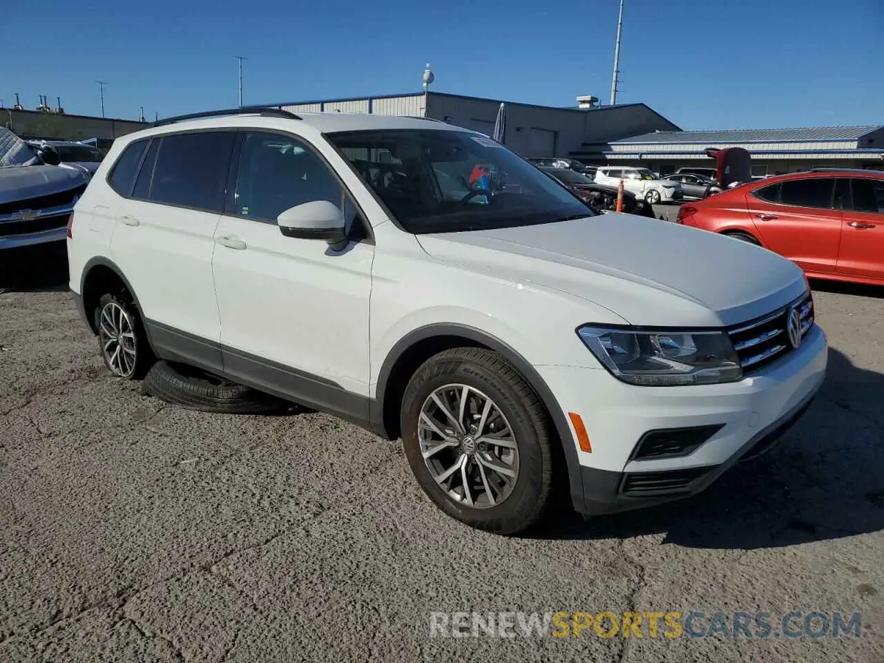 4 Photograph of a damaged car 3VV1B7AX5MM022938 VOLKSWAGEN TIGUAN 2021