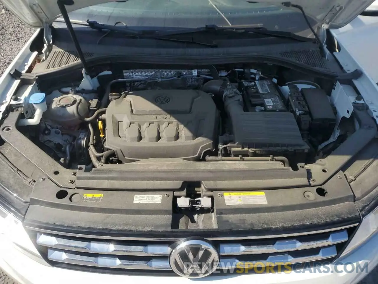 12 Photograph of a damaged car 3VV1B7AX5MM031994 VOLKSWAGEN TIGUAN 2021
